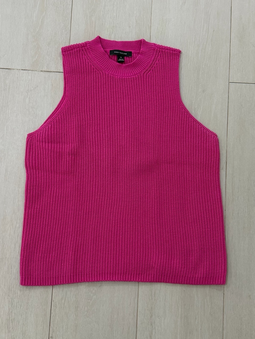 Ann Taylor Ribbed Knit Sleeveless Sweater